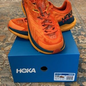 Hold Tecton X Men’s Size 11.5D